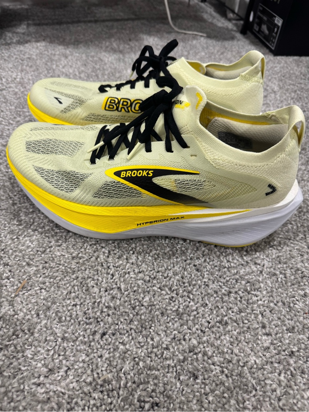 Brooks Men’s Hyperion Max 3 Running Shoes - Yellow/Black